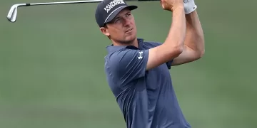 Spieth has chaotic start at Players tourney 1 - Egyptian Gazette Spieth has chaotic start at Players tourney