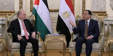 Egyptian, Palestinian PMs review Gaza early recovery, rebuilding plan