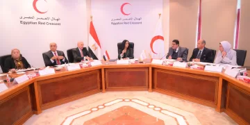 Social Solidarity min. reviews continued efforts to support Gaza