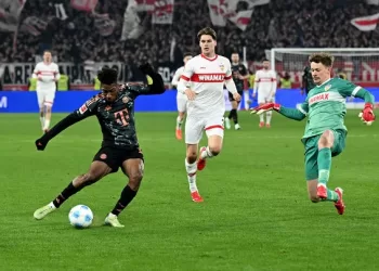 Bayern secures win at Stuttgart