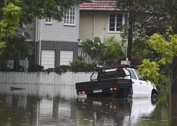 Floodwaters still threaten parts of Australia’s east coast as tropical storm cleanup begins