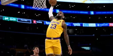 LeBron James becomes 1st NBA player to hit 50,000 career points, extends record lead