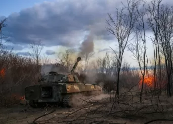 Russia, Ukraine agree to sea, energy truce; Washington seeks easing of sanctions