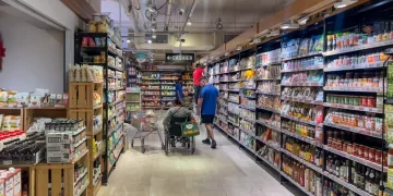 EU calls for stockpiling emergency supplies, urges 72-hour preparedness