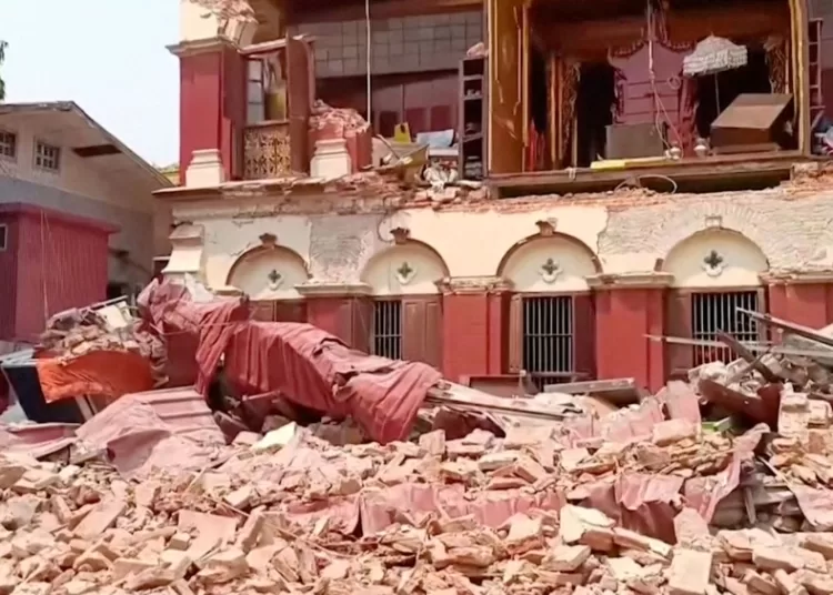 Myanmar junta says over 1,000 dead and 2,300 injured from devastating quake 1 - Egyptian Gazette