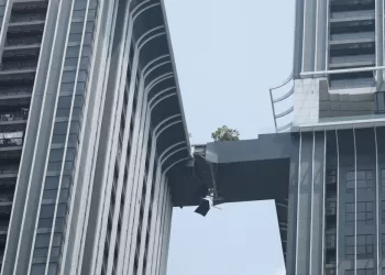 Thailand clears airports to resume operations following Myanmar quake