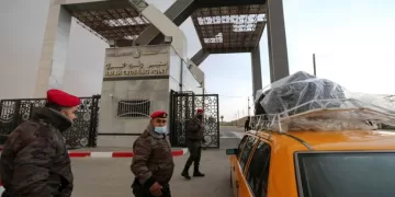Rafah crossing remains open for 7th day awaiting arrival of injured Palestinians