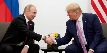 Trump to discuss Ukraine war and ceasefire proposal with Putin tomorrow