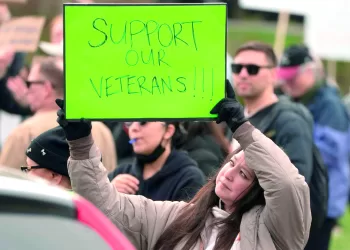 US gov’t reviews plans for mass layoffs