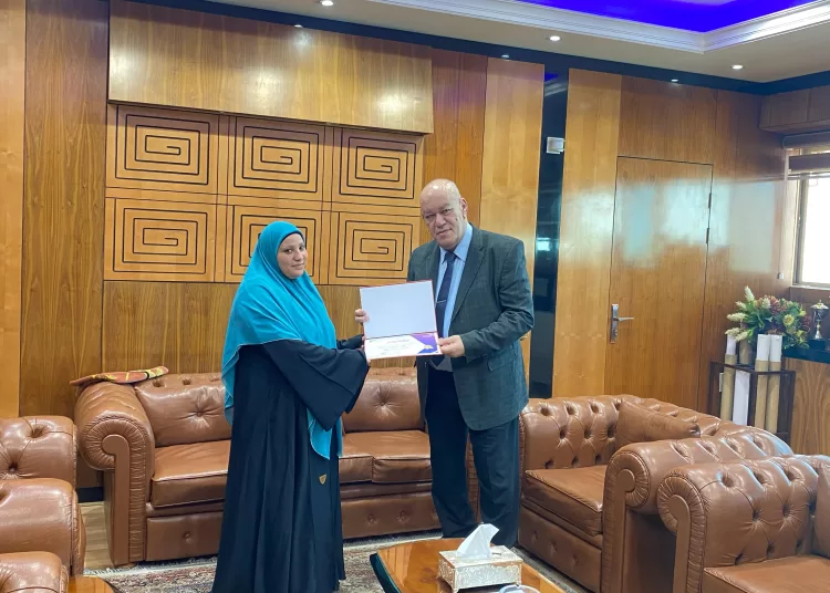 Cairo airport chief honours employee for honesty 2 - Egyptian Gazette Cairo airport chief honours employee for honesty 1 - Egyptian Gazette