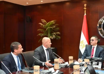 Investment min., green energy investors probe setting up promising development projects