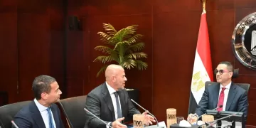 Investment min., green energy investors probe setting up promising development projects