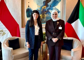 Planning minister discusses with Kuwaiti official boosting trade ties