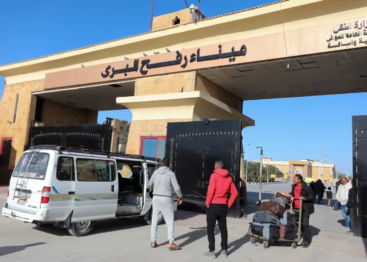 Rafah crossing remains open from Egyptian side for 26th day in row 2 - Egyptian Gazette Rafah crossing remains open from Egyptian side for 26th day in row 1 - Egyptian Gazette
