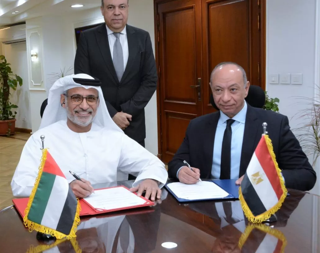 Egypt, UAE sign aviation knowledge-sharing deal 2 - Egyptian Gazette Egypt, UAE sign aviation knowledge-sharing deal 1 - Egyptian Gazette