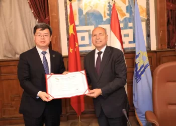 Cairo, Shenzhen probe co-operation in investment, innovation