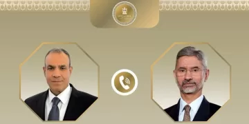 Egypt FM holds phone contact with his Indian counterpart