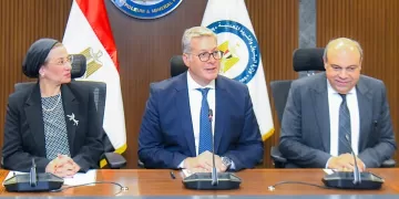 Ministers of petroleum, aviation, environment meet to discuss producing SAF 1 - Egyptian Gazette Ministers of petroleum, aviation, environment meet to discuss producing SAF