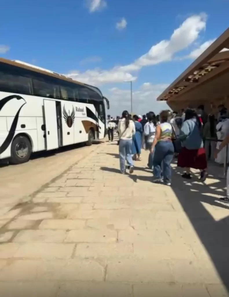 Record-breaking day for visitors at Giza Pyramids 3 - Egyptian Gazette