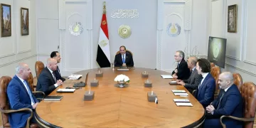 President Sisi reviews projects implemented by France’s Alstom Group