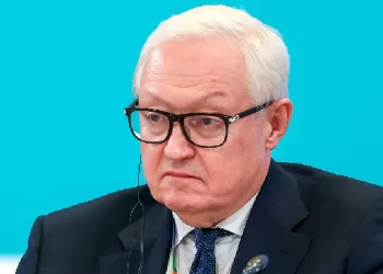 Russia condemns ‘ultimatums’ after Trump threatens to bomb Iran