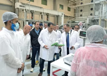 PM tours Egyptian Swiss Group’s factories in 10th of Ramadan city