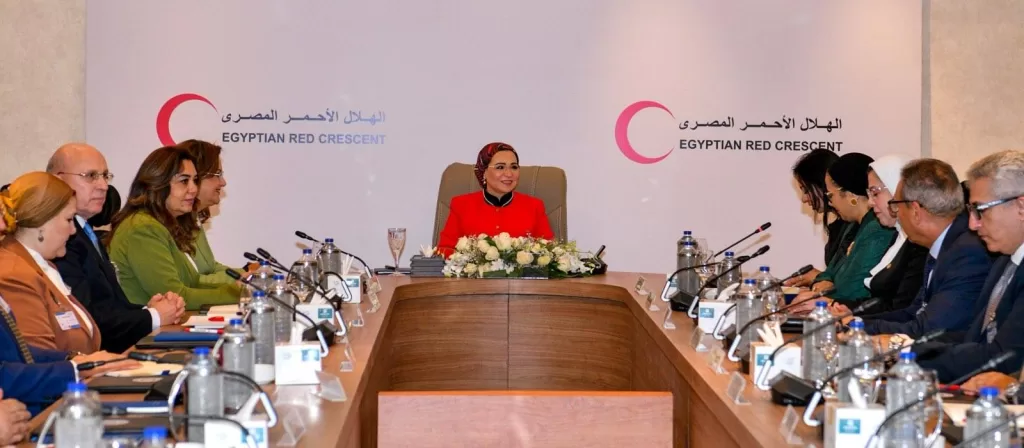 Mrs. Sisi reaffirms commitment to humanitarian work as ERC honorary president 15 - Egyptian Gazette