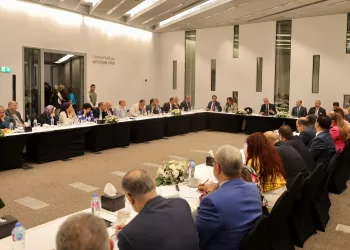 Tourism minister engages media to bolster Egypt’s heritage