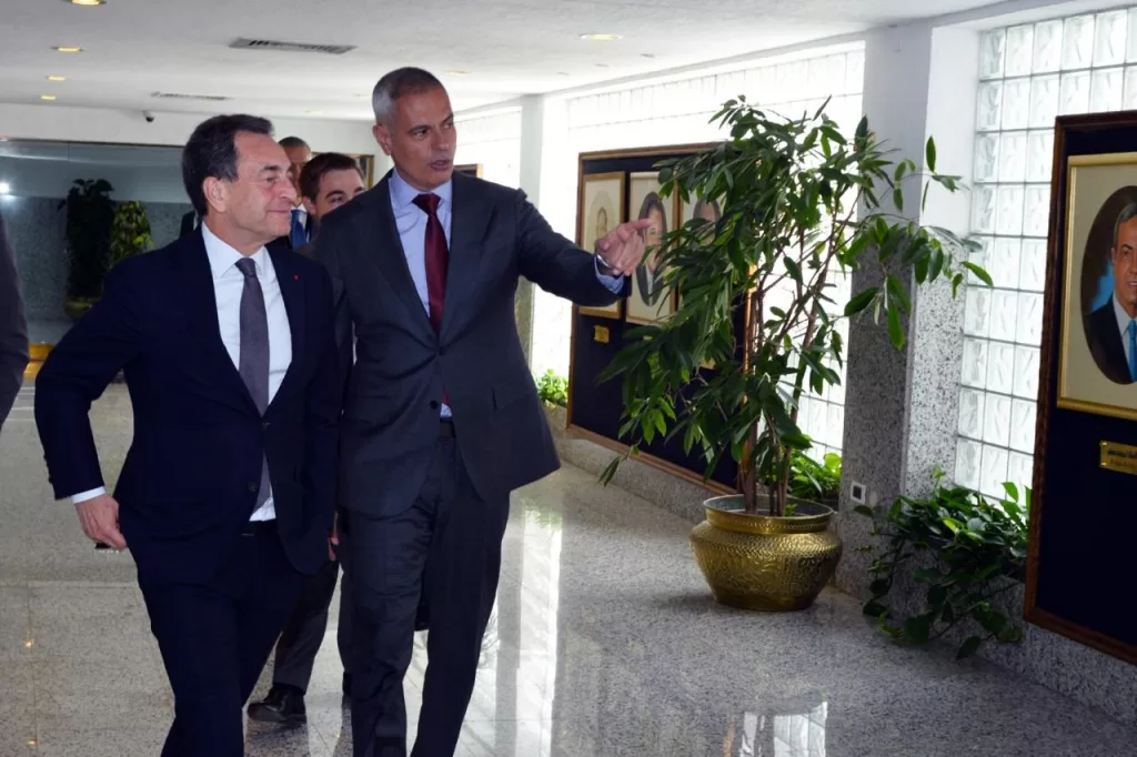 EgyptAir, French envoy discuss boosting air traffic, tourism links 1 - Egyptian Gazette