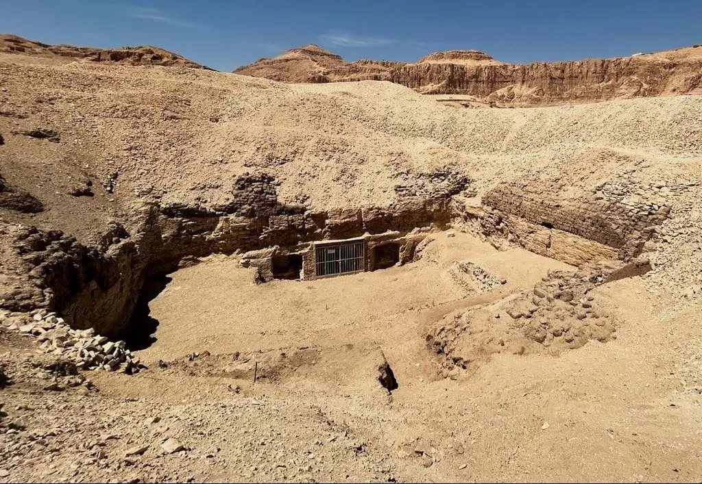 Egyptian-Canadian team unveils owner of Kampp 23 tomb in Luxor 21 - Egyptian Gazette