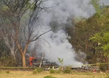 India fires missiles into Pakistani territory