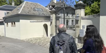 US, China begin 2nd day of tariff talks