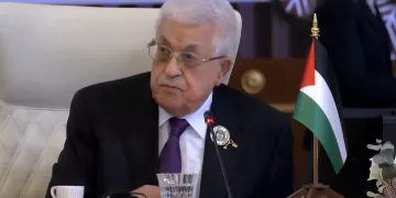 Abbas unveils Arab peace plan at Baghdad Summit
