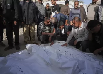 Israeli strikes on Gaza kill 10 people, mostly women, children