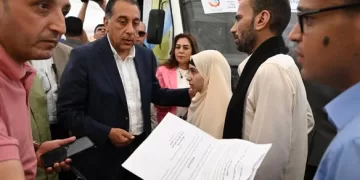 PM inspects “Decent Life” service convoy in Beheira