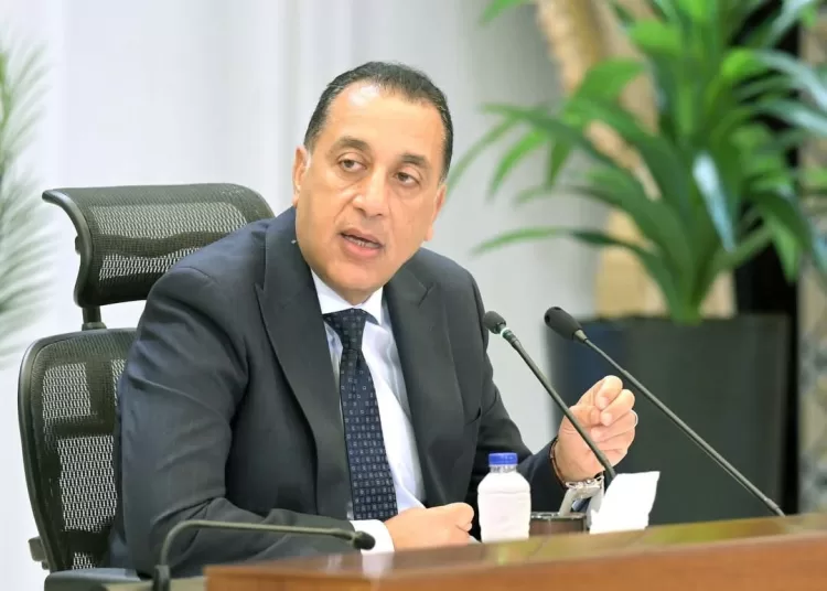 PM starts tour at Ain Sokhna port to follow up importing natural gas 1 - Egyptian Gazette