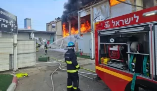 Iran strikes Mossad, AMAN HQs in Tel Aviv with missiles