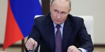 Putin approves big revamp of Russia’s navy, Kremlin aide says