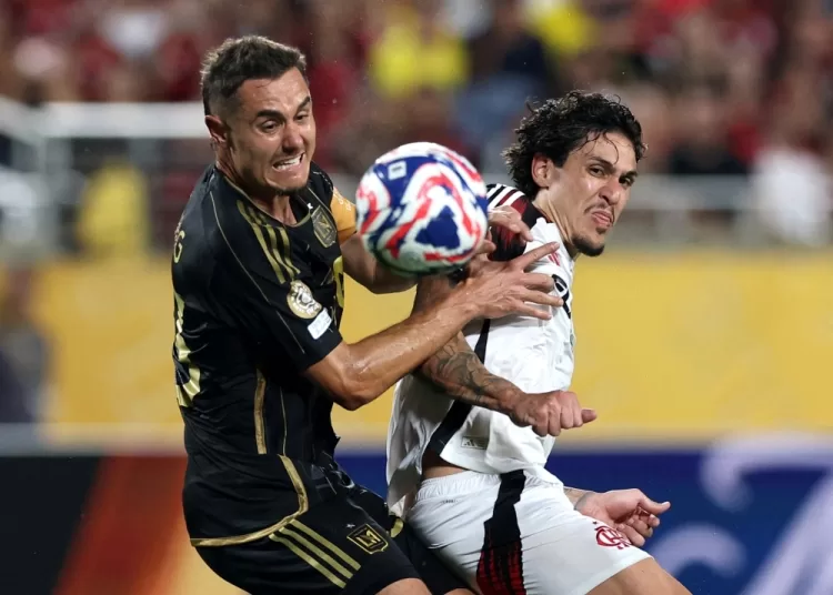 Flamengo stay unbeaten, set up Bayern clash 1 - Egyptian Gazette