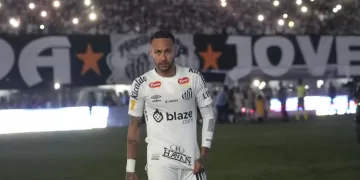 Neymar extends contract with Santos until the end of 2025