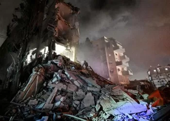 Iranian missiles kill 5, wound dozens in Israel