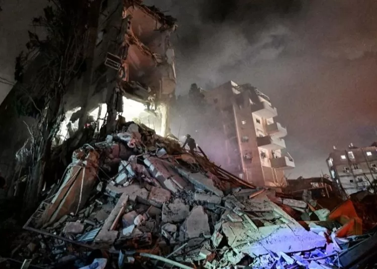 Iranian missiles kill 5, wound dozens in Israel 1 - Egyptian Gazette