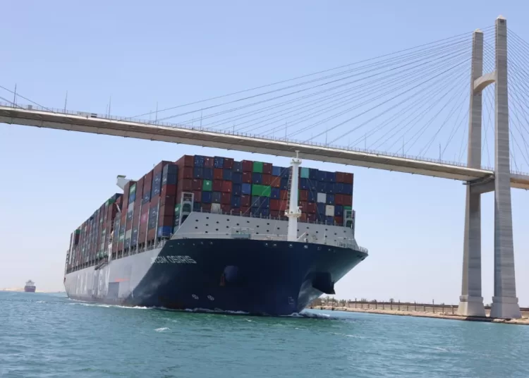 Giant container ships begin gradual return to Suez Canal 2 - Egyptian Gazette Giant container ships begin gradual return to Suez Canal 1 - Egyptian Gazette