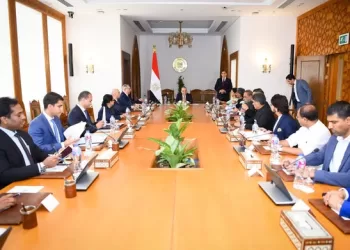 FM looks forward to strengthening ties with India