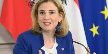 Austrian FM praises Egypt’s humanitarian efforts for Gaza