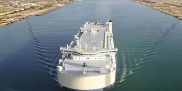 Suez Canal traffic unaffected by drill ship Incident 1 - Egyptian Gazette Suez Canal traffic unaffected by drill ship Incident