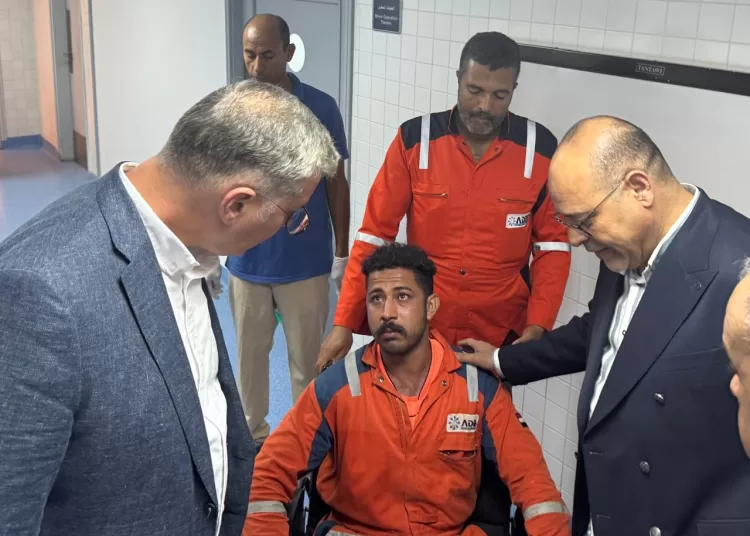 Petroleum, labor ministers check on survivors of Gulf of Suez barge accident 2 - Egyptian Gazette Petroleum, labor ministers check on survivors of Gulf of Suez barge accident 1 - Egyptian Gazette