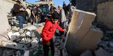 Israeli strikes kill 43 in Gaza