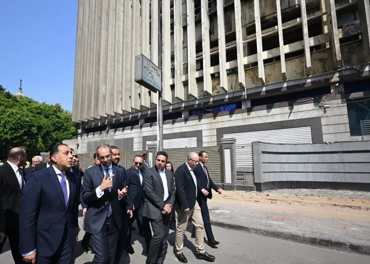 PM inspects Ramses Telecom building 1 - Egyptian Gazette