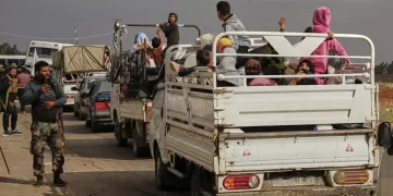 Syrian government starts evacuating Bedouin families from Sweida
